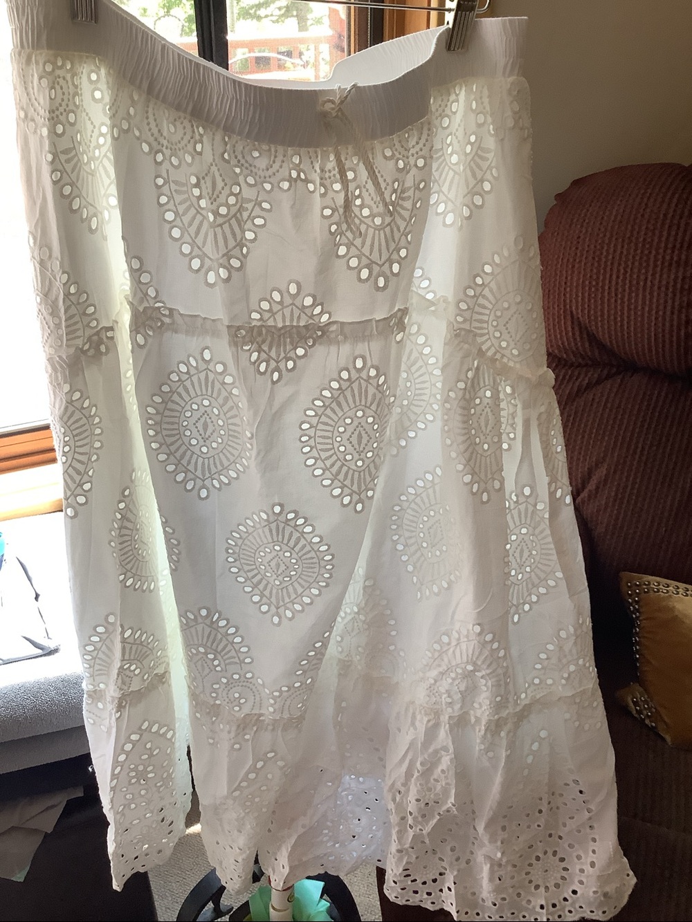 White Eyelet Cotton Skirt 100 % cotton maxi elastic waistband length 37 inches - Picture 5 of 6